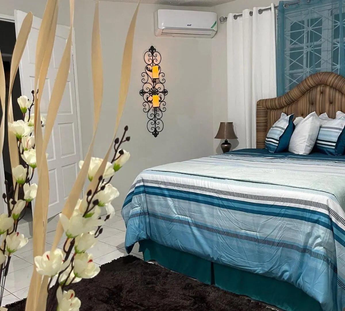 Luxury 1 Bdr Apt Discovery Bay